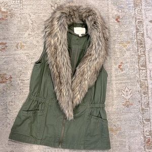 Utility Vest with Faux Fur Collar